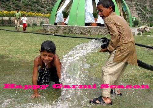 kids playing in Garmi with water